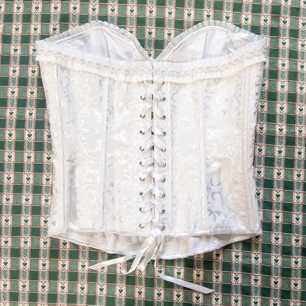 N/A white lace